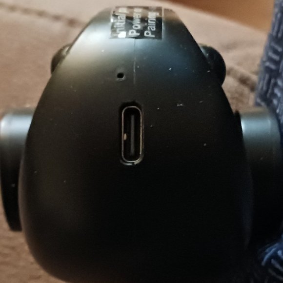 Avantree Audikast Low Latency Bluetooth 5.0 Transmitter and TWS116 Open Ear Buds - Picture 7 of 10